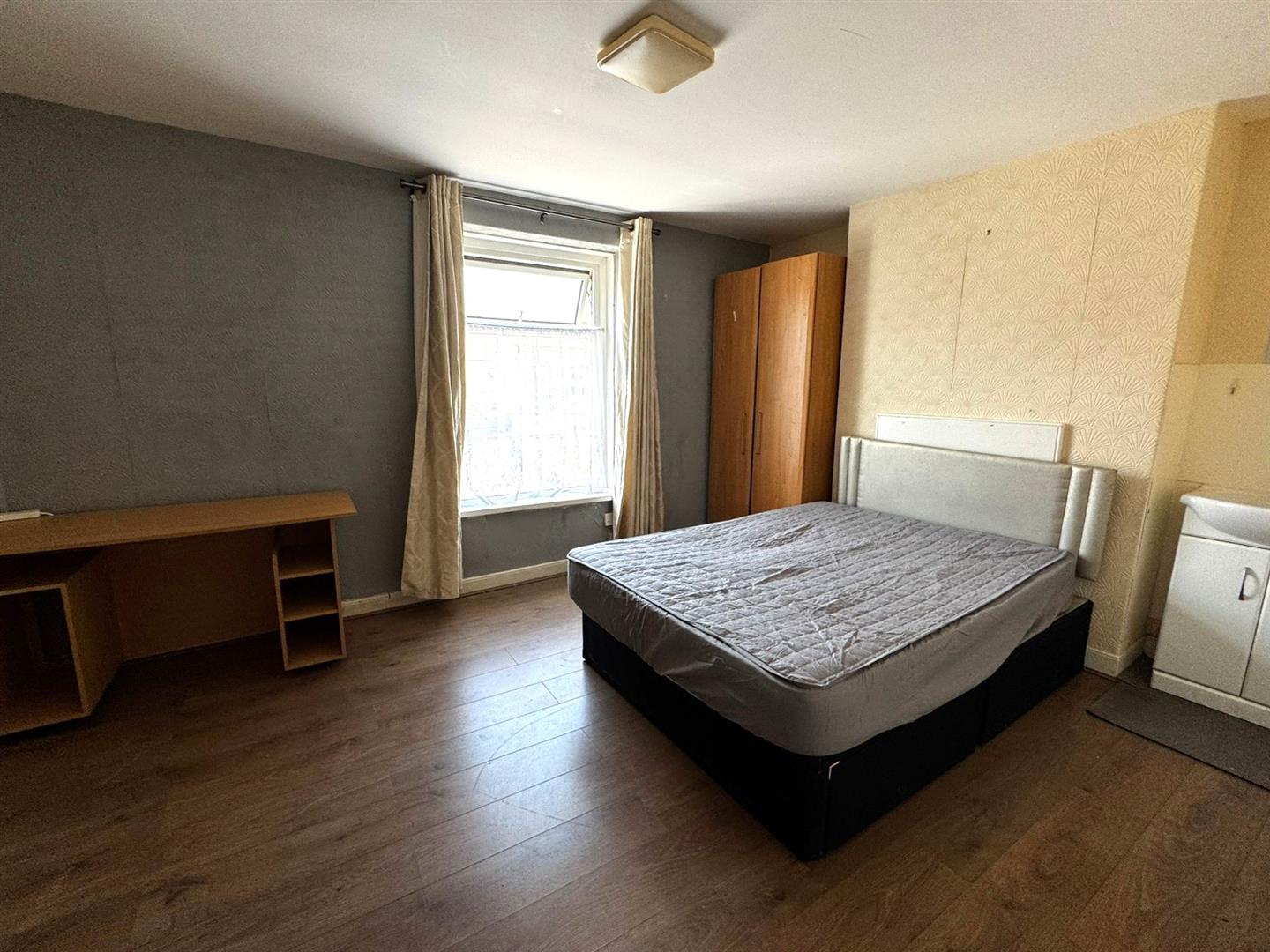 Vincent Street, Sandfields, Swansea, SA1 3TY